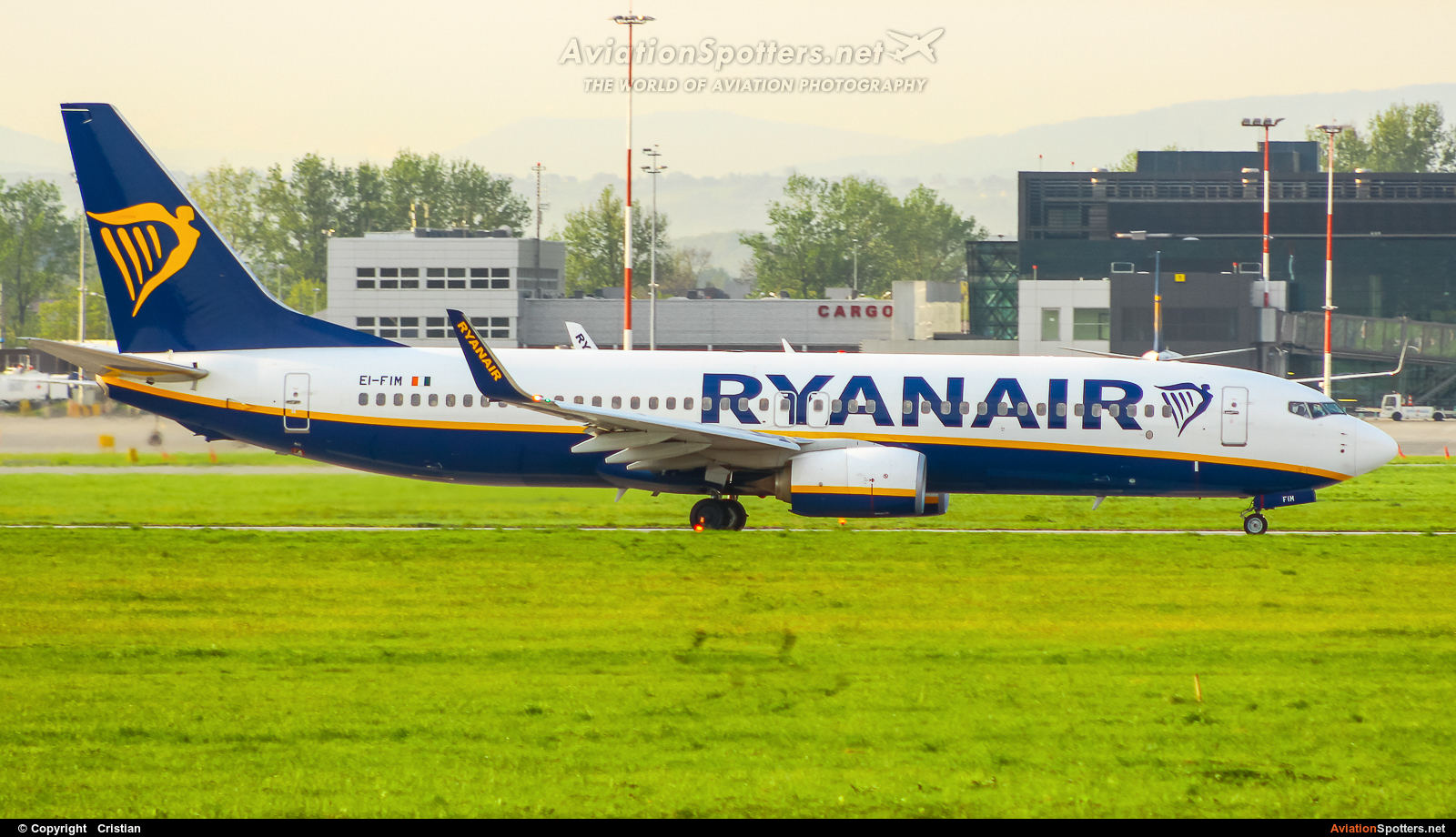 Ryanair  -  737-8AS  (EI-FIM) By Cristian (Kencki)