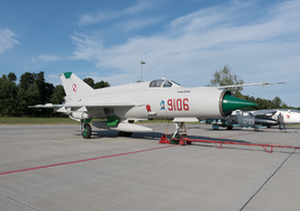 Mikoyan-Gurevich - MiG-21MF (9106) - Piciu