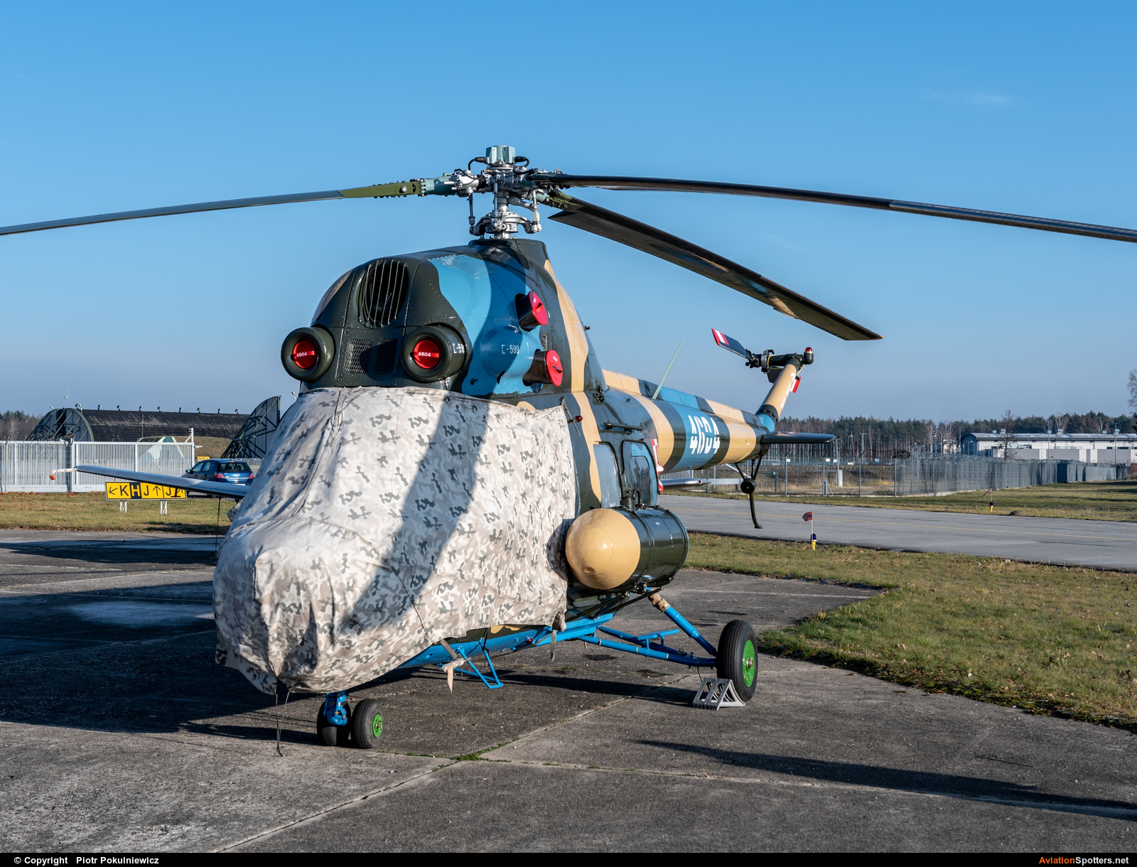 Poland - Air Force  -  Mi-2  (4604) By Piotr Pokulniewicz (Piciu)