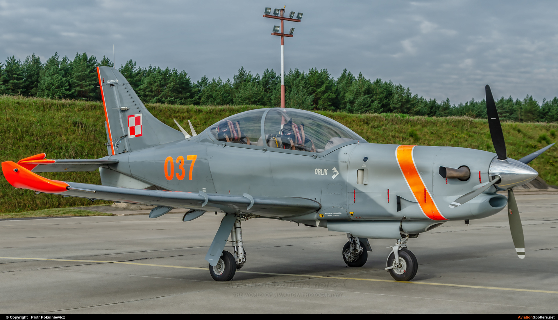 Poland - Air Force : Orlik Acrobatic Group  -  PZL-130 Orlik TC-1 - 2  (037) By Piotr Pokulniewicz (Piciu)
