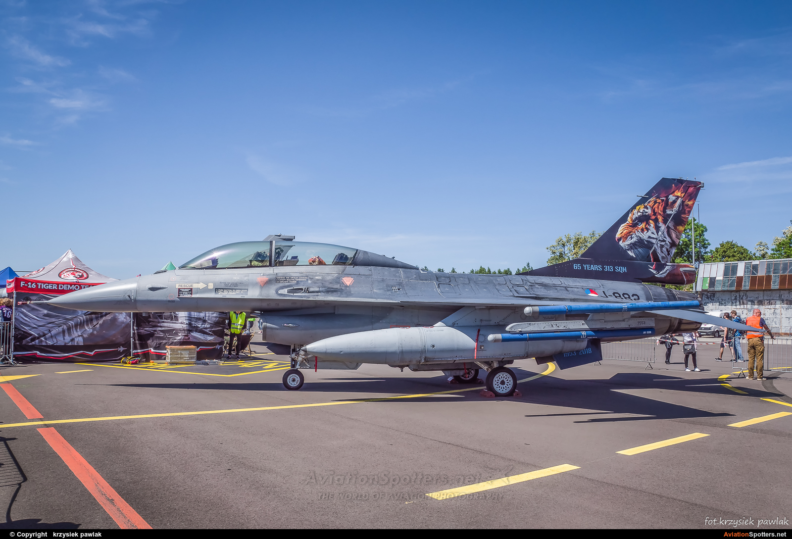 Netherlands - Air Force  -  F-16B Fighting Falcon  (J-822) By krzysiek pawlak (krisu)