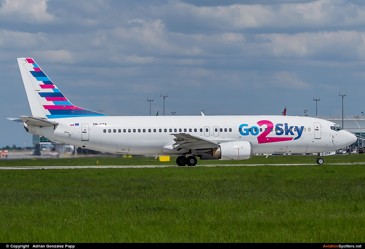 Go2Sky  -  737-400  (OM-GTA) By Adrian Gonzalez Papp (agp12)