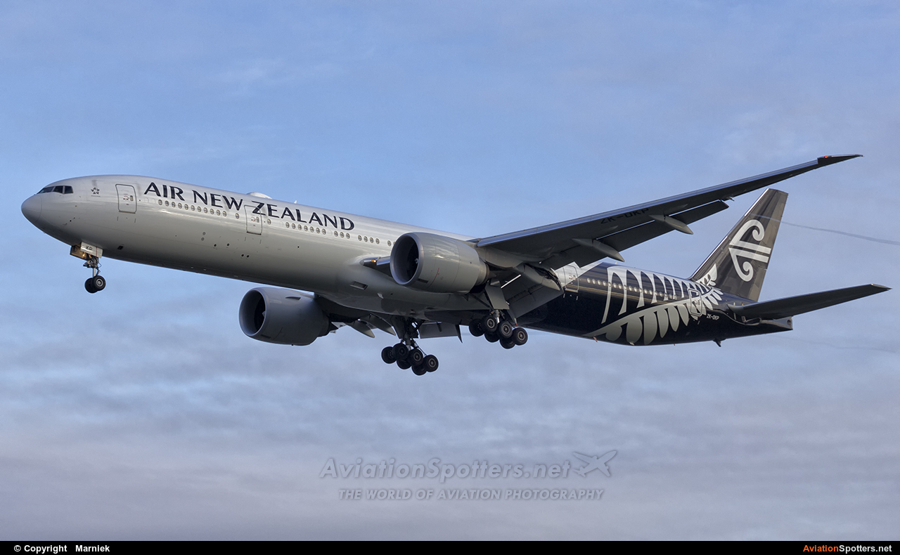 Air New Zealand  -  777-300ER  (ZK-OKP) By Maniek (Maniek)