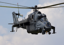 Mil - Mi-24P (331) - Gastrospotter
