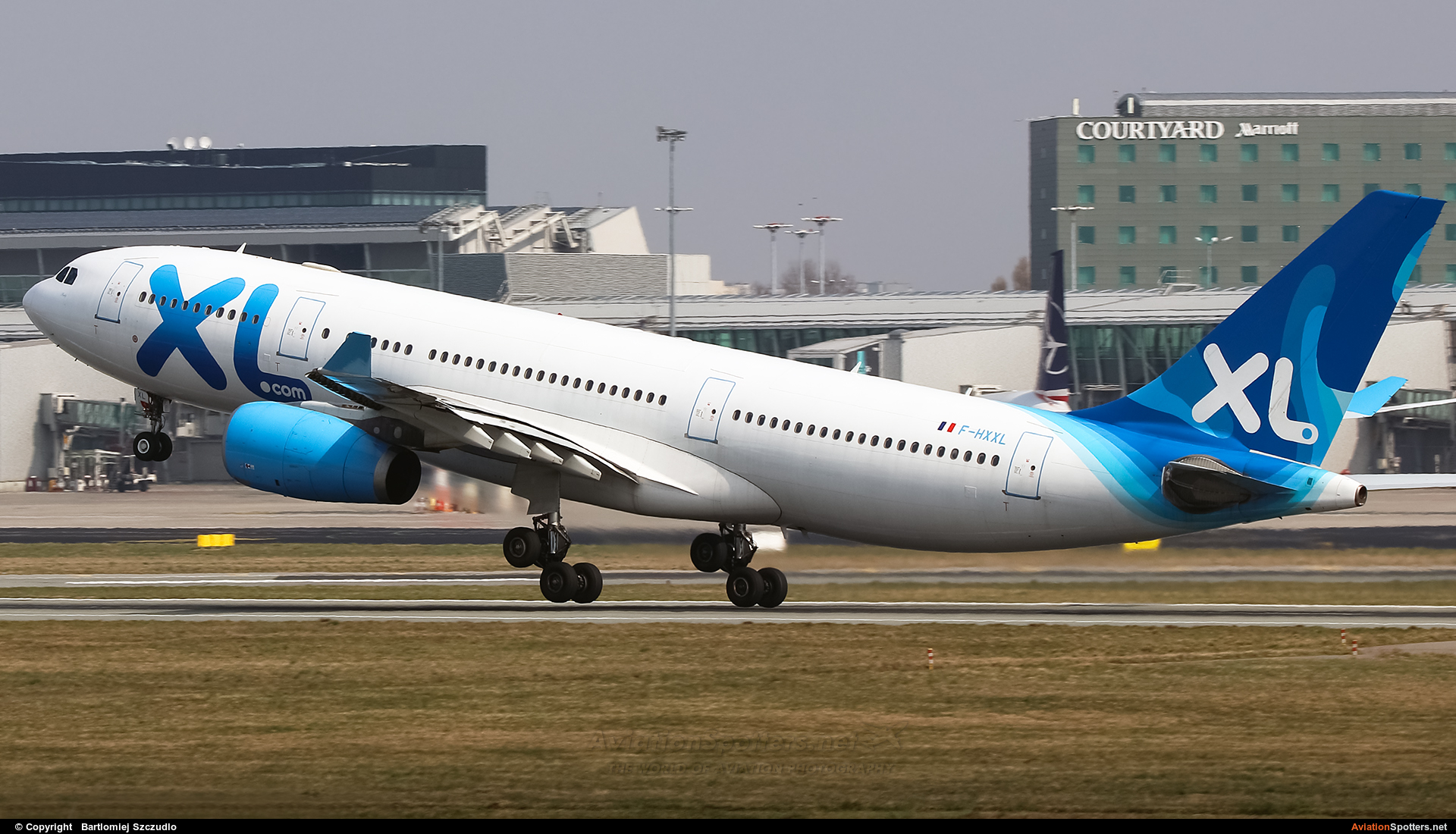 XL France  -  A330-243  (F-HXXL) By Bartlomiej Szczudlo  (BartekSzczudlo)