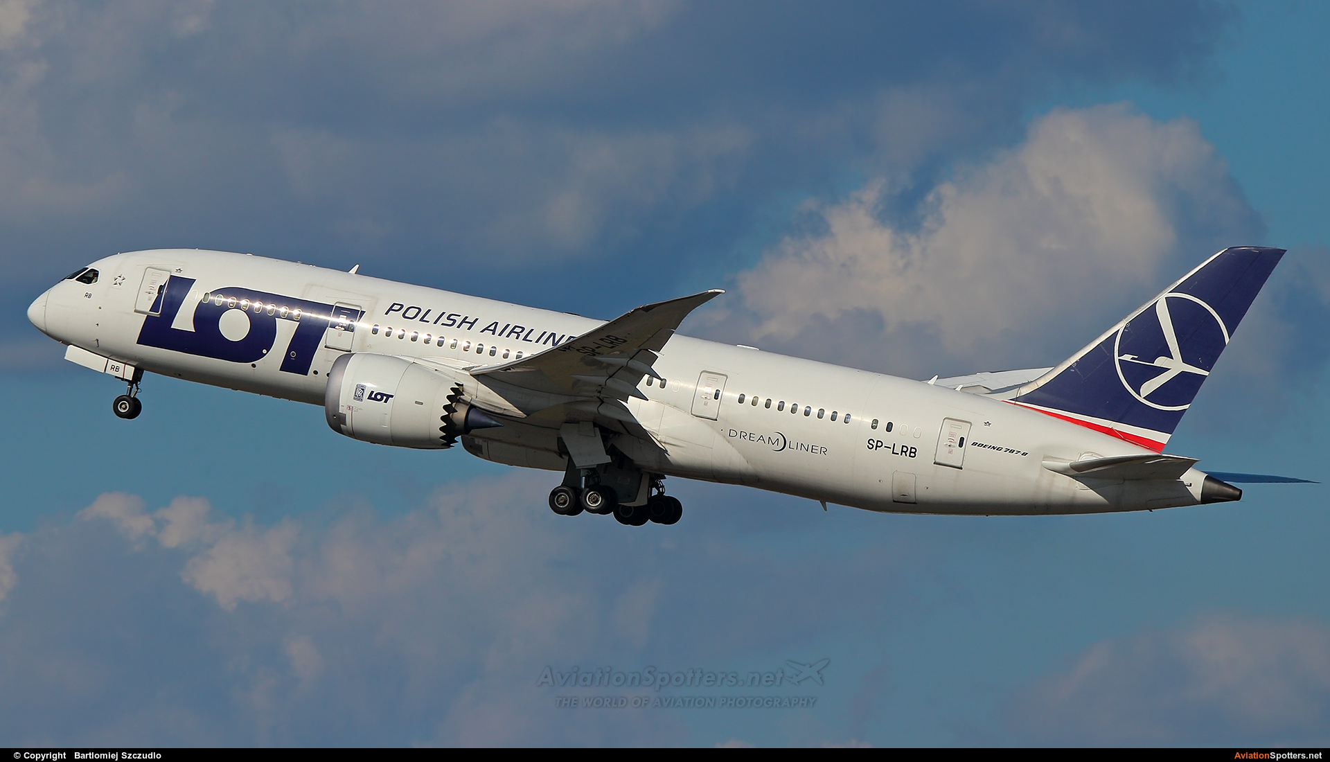 LOT - Polish Airlines  -  787-8 Dreamliner  (SP-LRB) By Bartlomiej Szczudlo  (BartekSzczudlo)