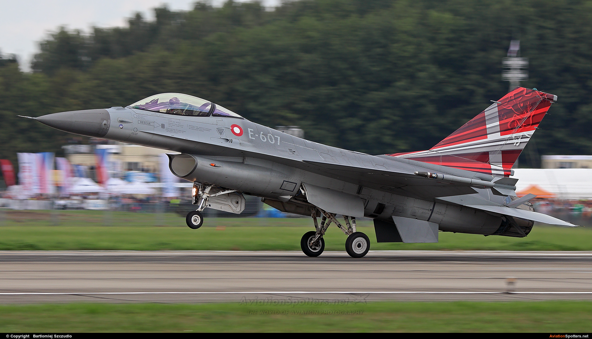 Denmark - Air Force  -  F-16AM Fighting Falcon  (E-607) By Bartlomiej Szczudlo  (BartekSzczudlo)