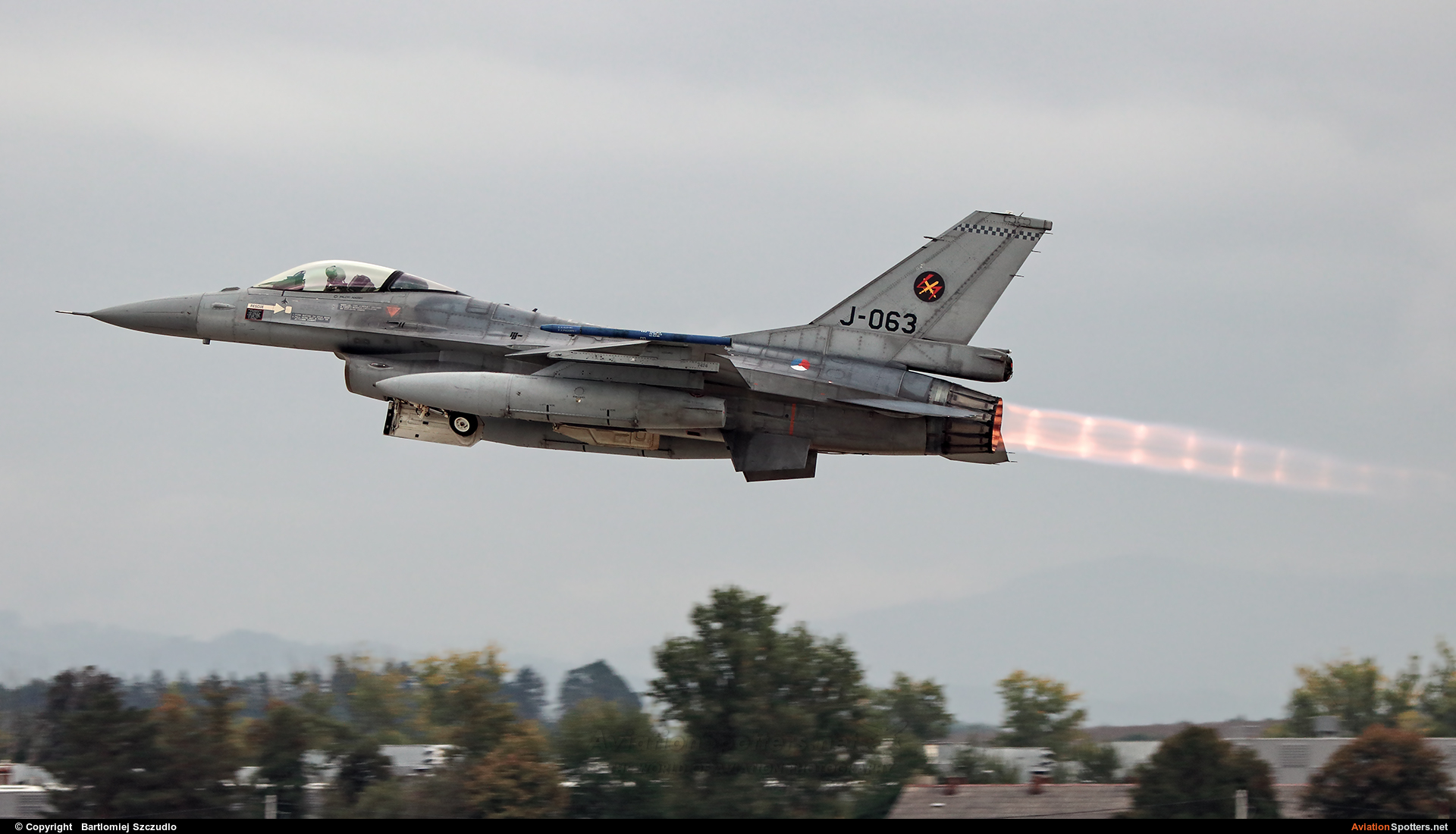 Netherlands - Air Force  -  F-16BM Fighting Falcon  (J-063) By Bartlomiej Szczudlo  (BartekSzczudlo)