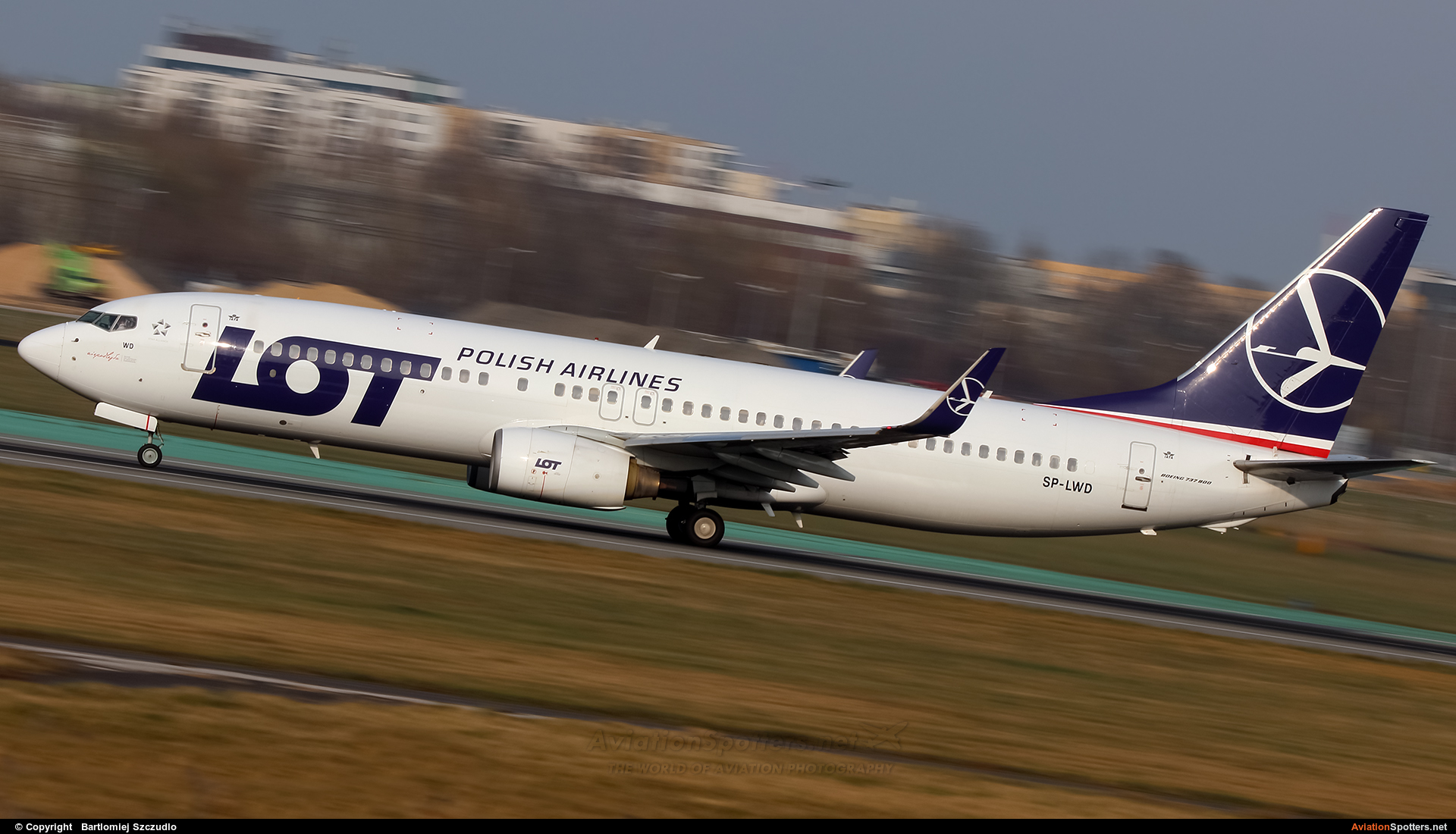 LOT - Polish Airlines  -  737-800  (SP-LWD) By Bartlomiej Szczudlo  (BartekSzczudlo)