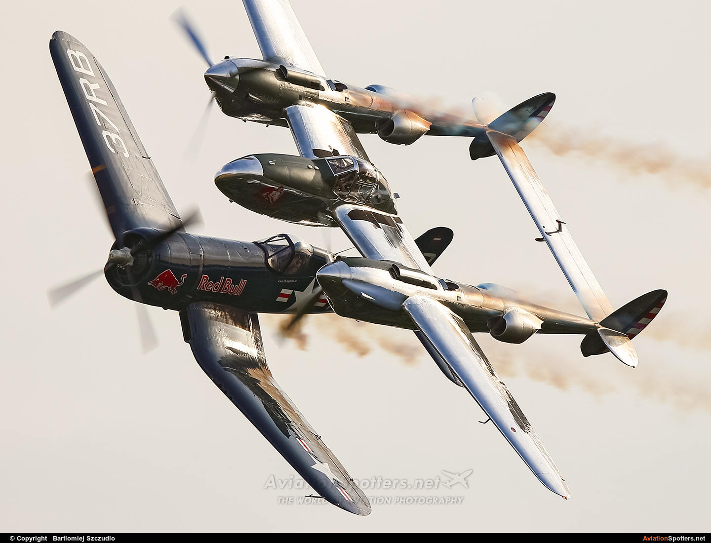 The Flying Bulls  -  P-38 Lightning  (N25Y) By Bartlomiej Szczudlo  (BartekSzczudlo)