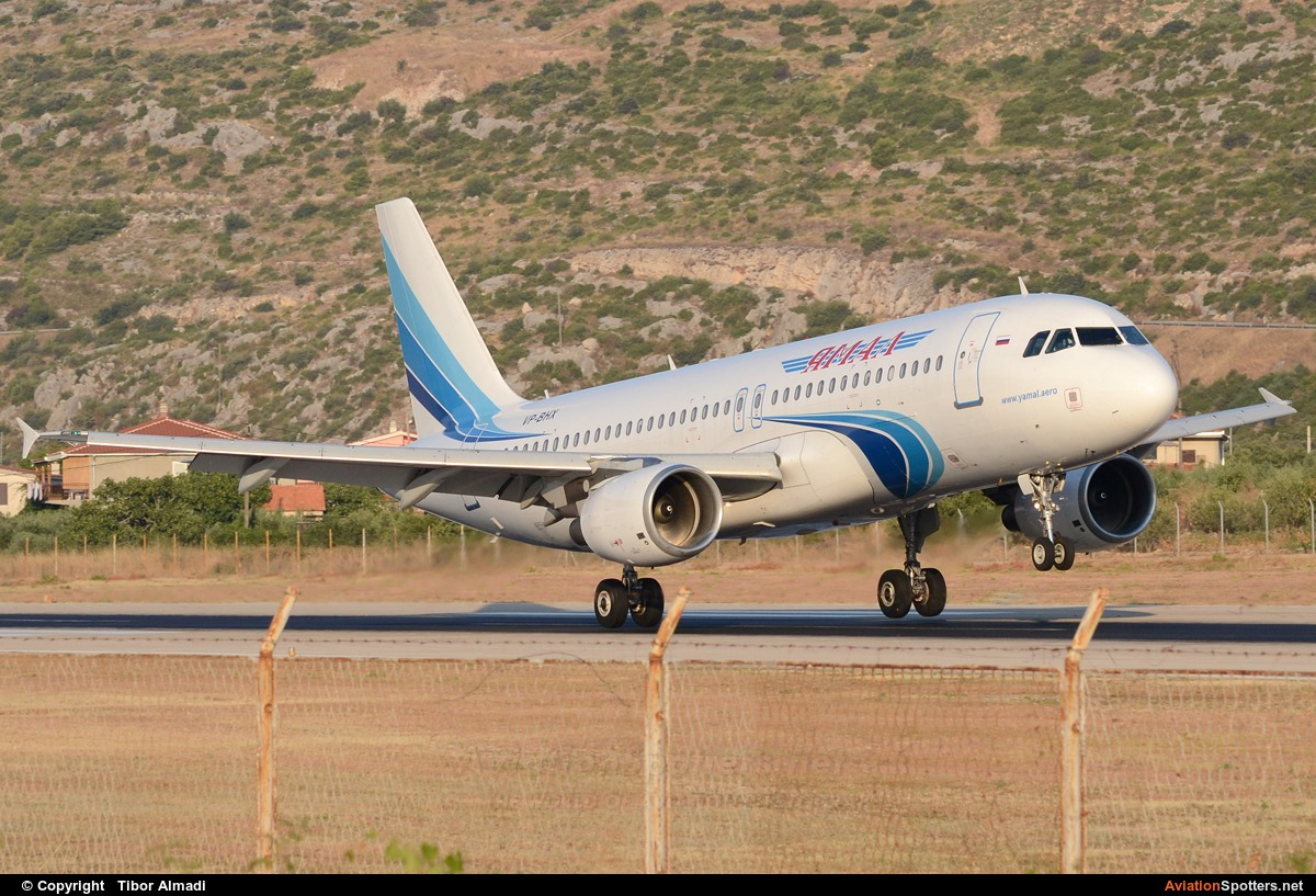 Yamal Airlines  -  A320-214  (VP-BHX) By Tibor Almadi (tibee76)