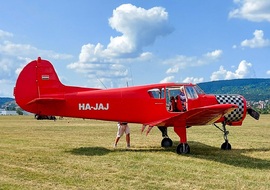 Yakovlev - Yak-18T (HA-JAJ) - PeteConrad