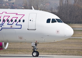 Airbus - A320-232 (HA-LYQ) - Robert.814