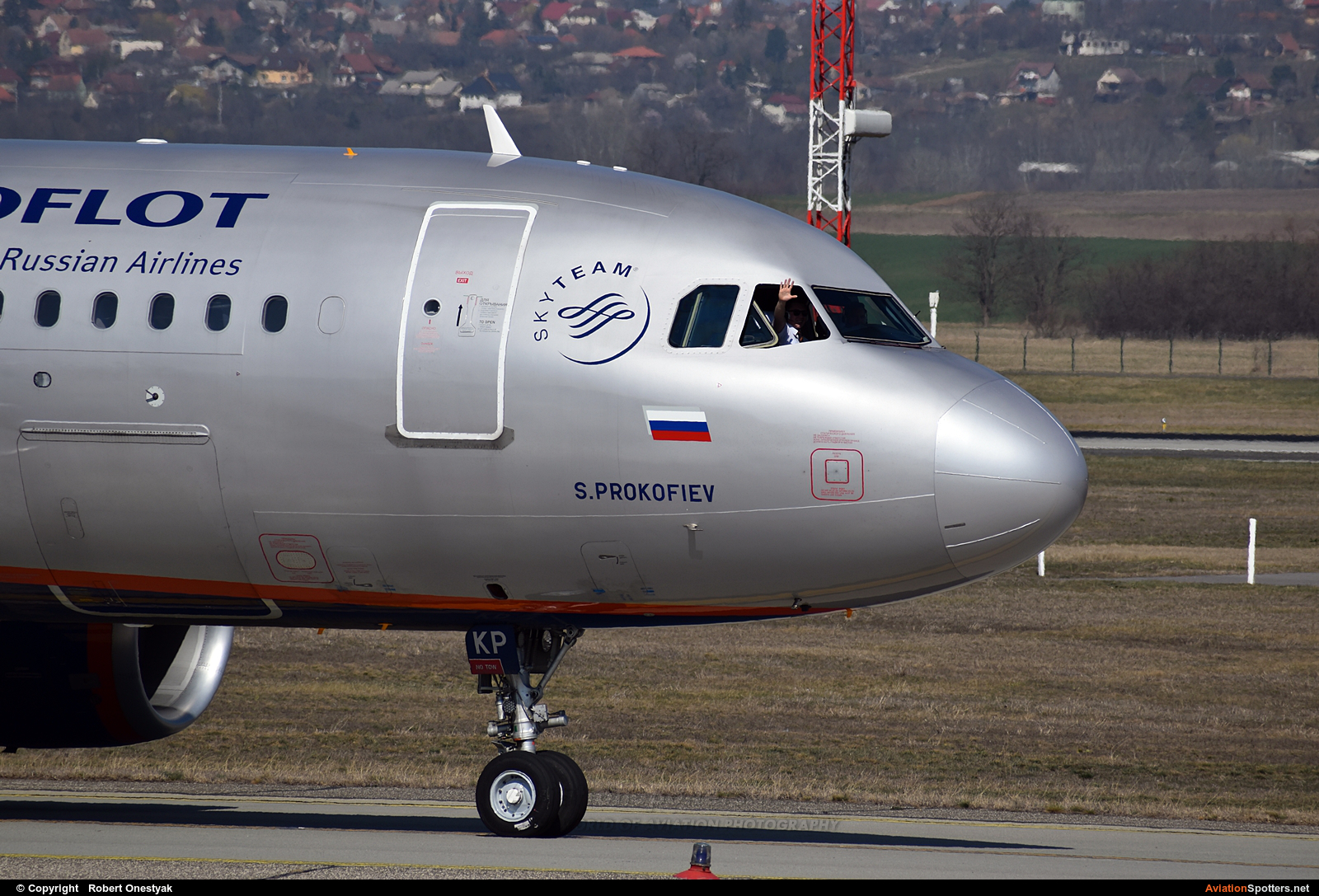 Aeroflot  -  A320  (VP-BKP) By Robert Onestyak (Robert.814)