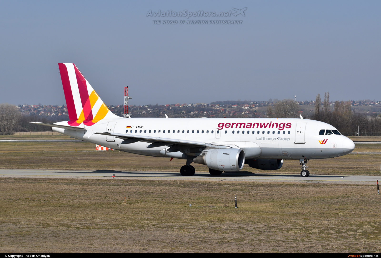 Germanwings  -  A319-112  (D-AKNF) By Robert Onestyak (Robert.814)