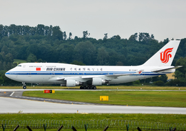Boeing - 747-400 (B-2447) - Krzysztof Kowalczyk