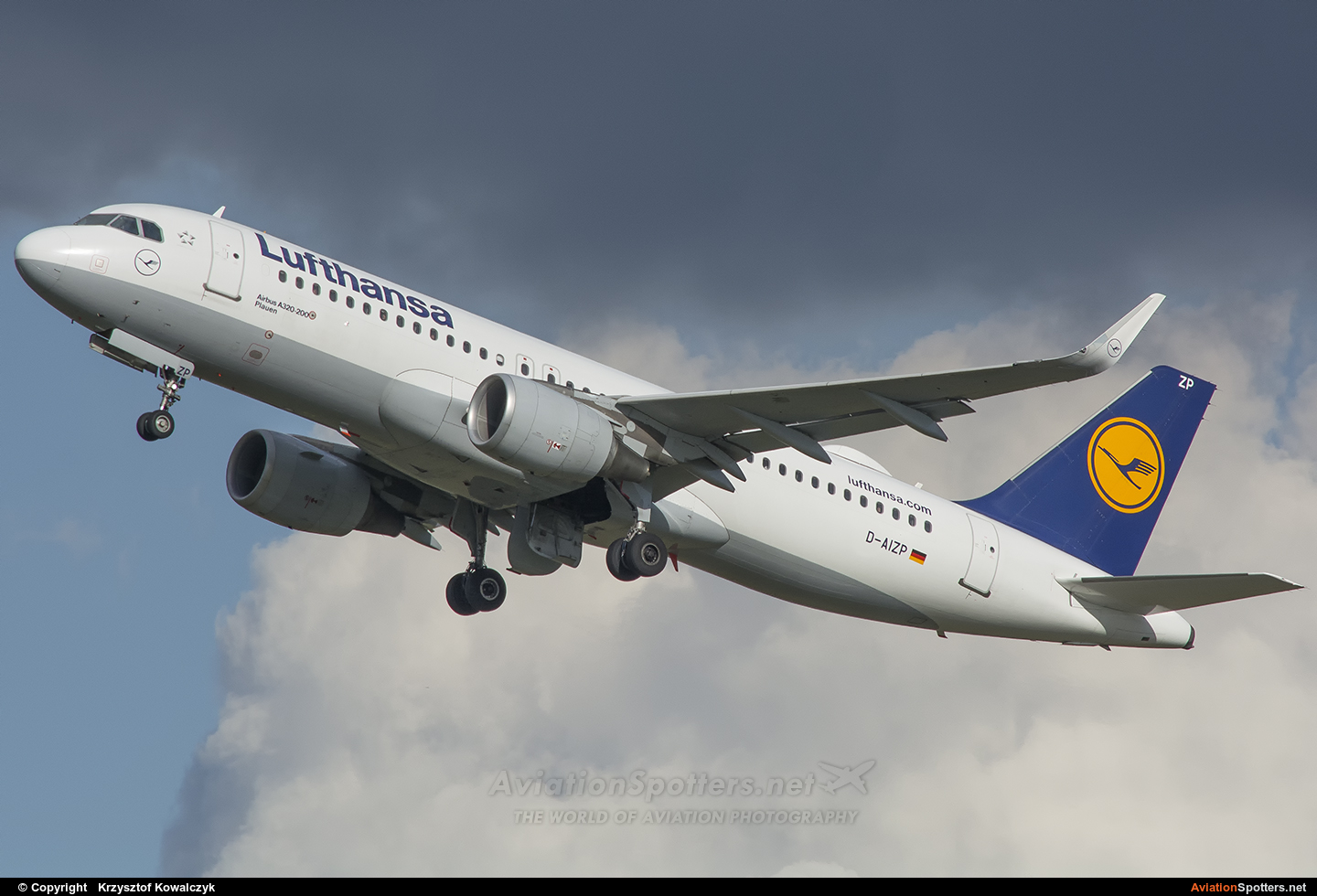 Lufthansa  -  A320  (D-AIZP) By Krzysztof Kowalczyk (Krzysztof Kowalczyk)