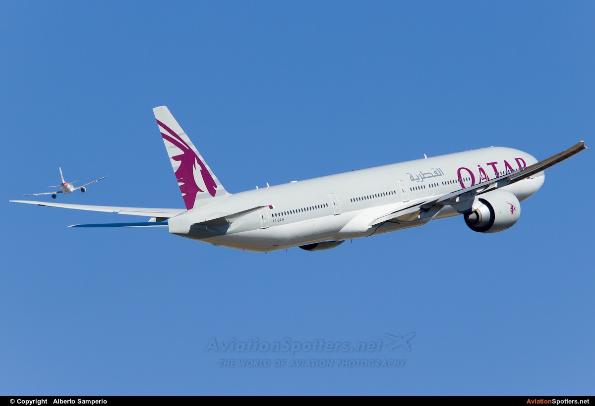 Qatar Airways  -  777-300ER  (A7.BAW) By Alberto Samperio (albert.sg)