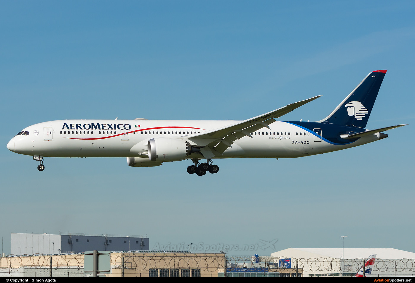 Aeromexico  -  787-9 Dreamliner  (XA-ADC) By Simon Agota (goti80)