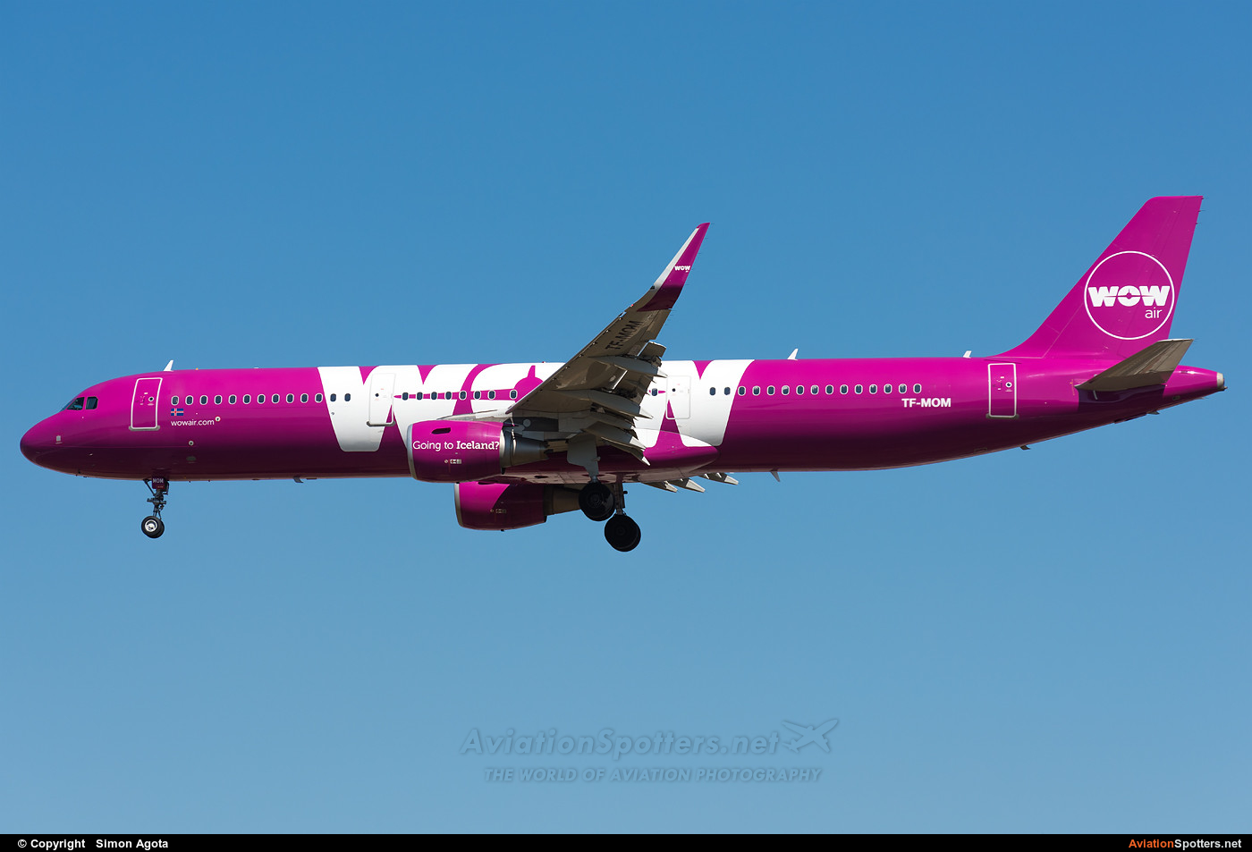 WOW Air  -  A321-211  (TF-MOM) By Simon Agota (goti80)