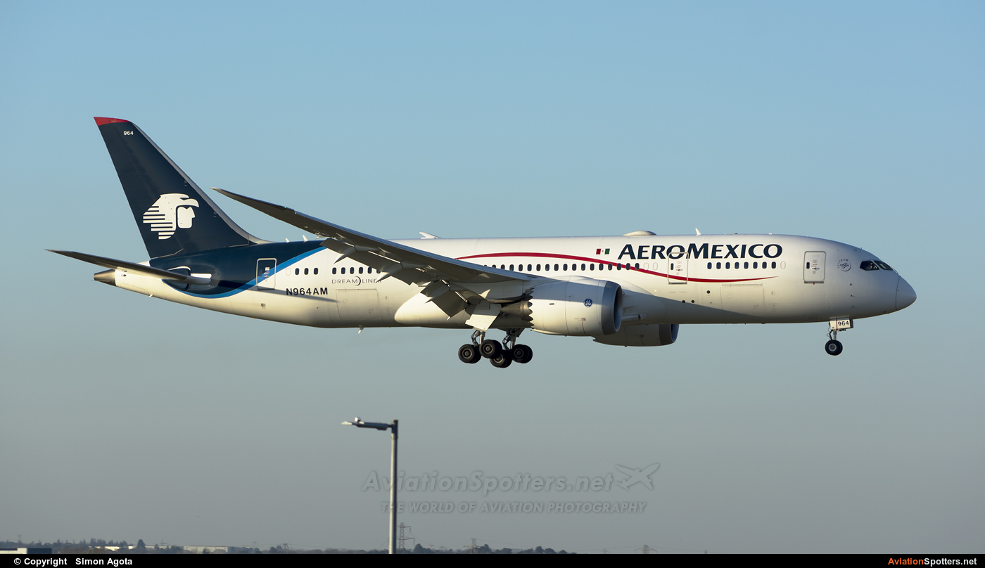 Aeromexico  -  787-8 Dreamliner  (N964AM) By Simon Agota (goti80)