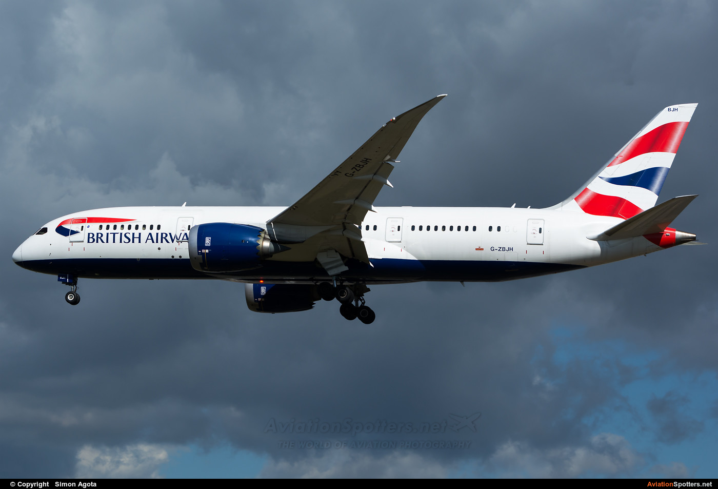 British Airways  -  787-8 Dreamliner  (G-ZBJH) By Simon Agota (goti80)