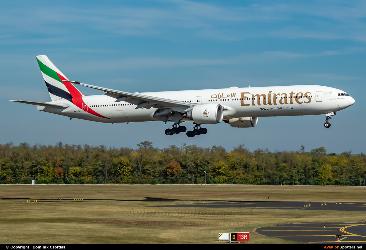 Emirates Airlines  -  777-300ER  (A6-ENA) By Dominik Csordás (Domee)