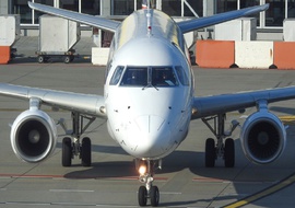 Embraer - 170 (SP-LDF) - CsigeBence