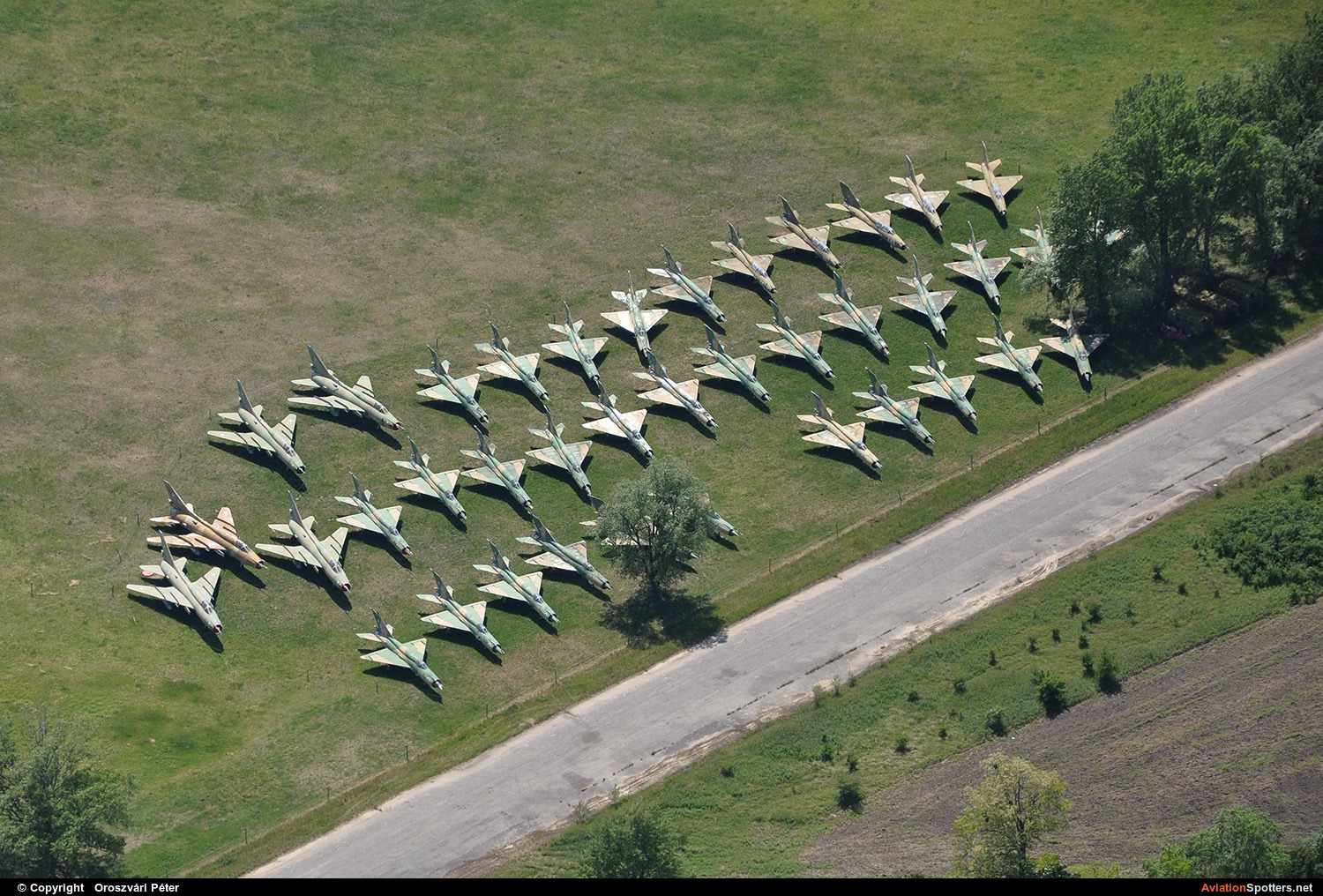 Hungary - Air Force  -  MiG-21bis  (42) By Oroszvári Péter (mandark)