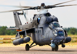 Mil - Mi-35 (33 BLUE) - SergeyL