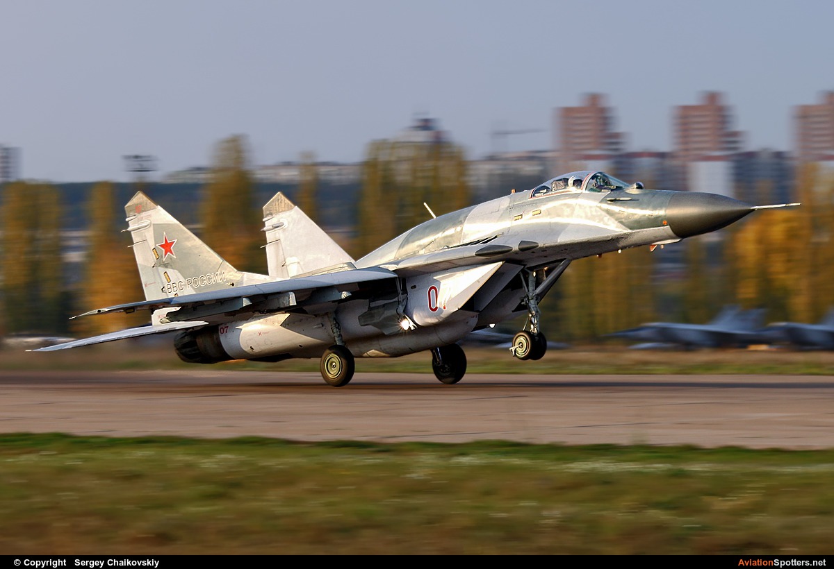 Russia - Air Force  -  MiG-29SMT  (07 RED) By Sergey Chaikovskiy (SergeyL)