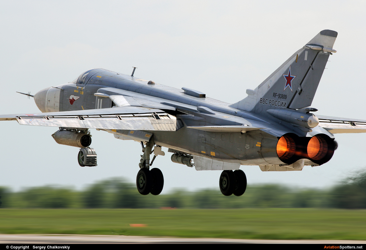 Russia - Air Force  -  Su-24M  (RF-93809) By Sergey Chaikovskiy (SergeyL)