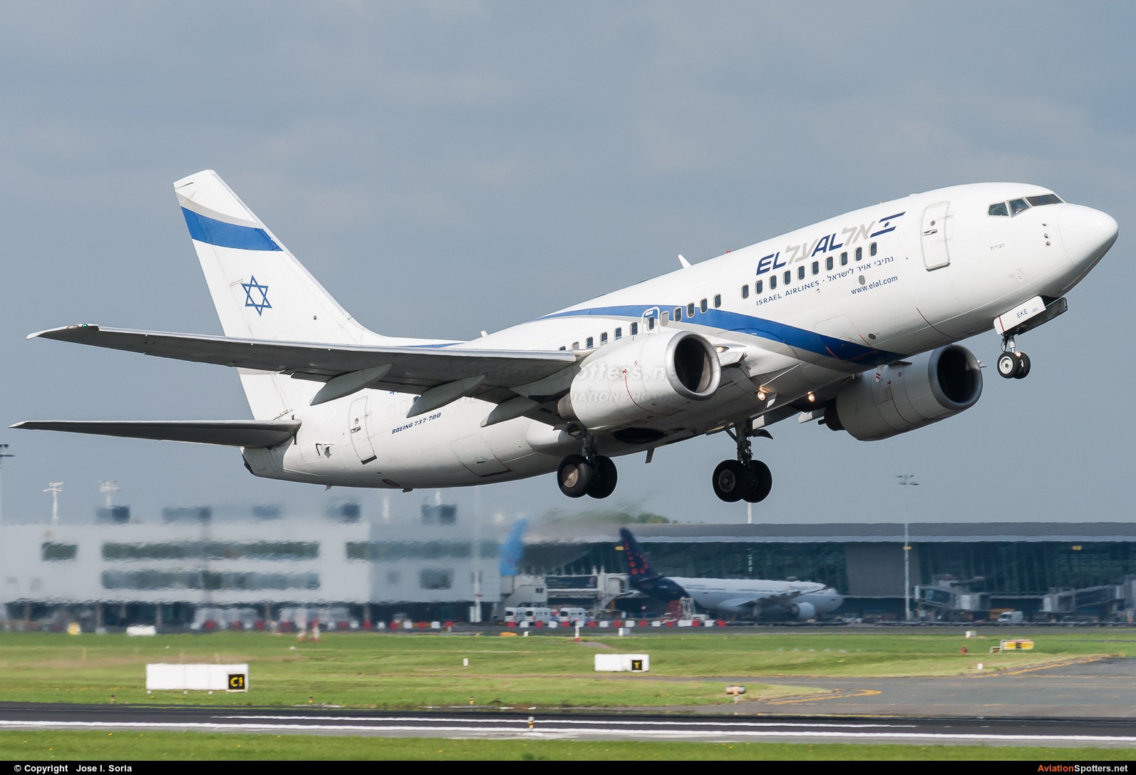 El Al Israel Airlines  -  737-700  (4X-EKE) By Jose I. Soria (MadridSpotter)