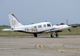 Piper - PA-34 Seneca (PH-GUD) - allex