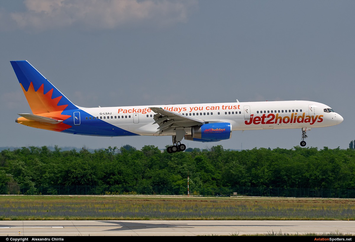 Jet2  -  757-236  (G-LSAJ) By Alexandru Chirila (allex)