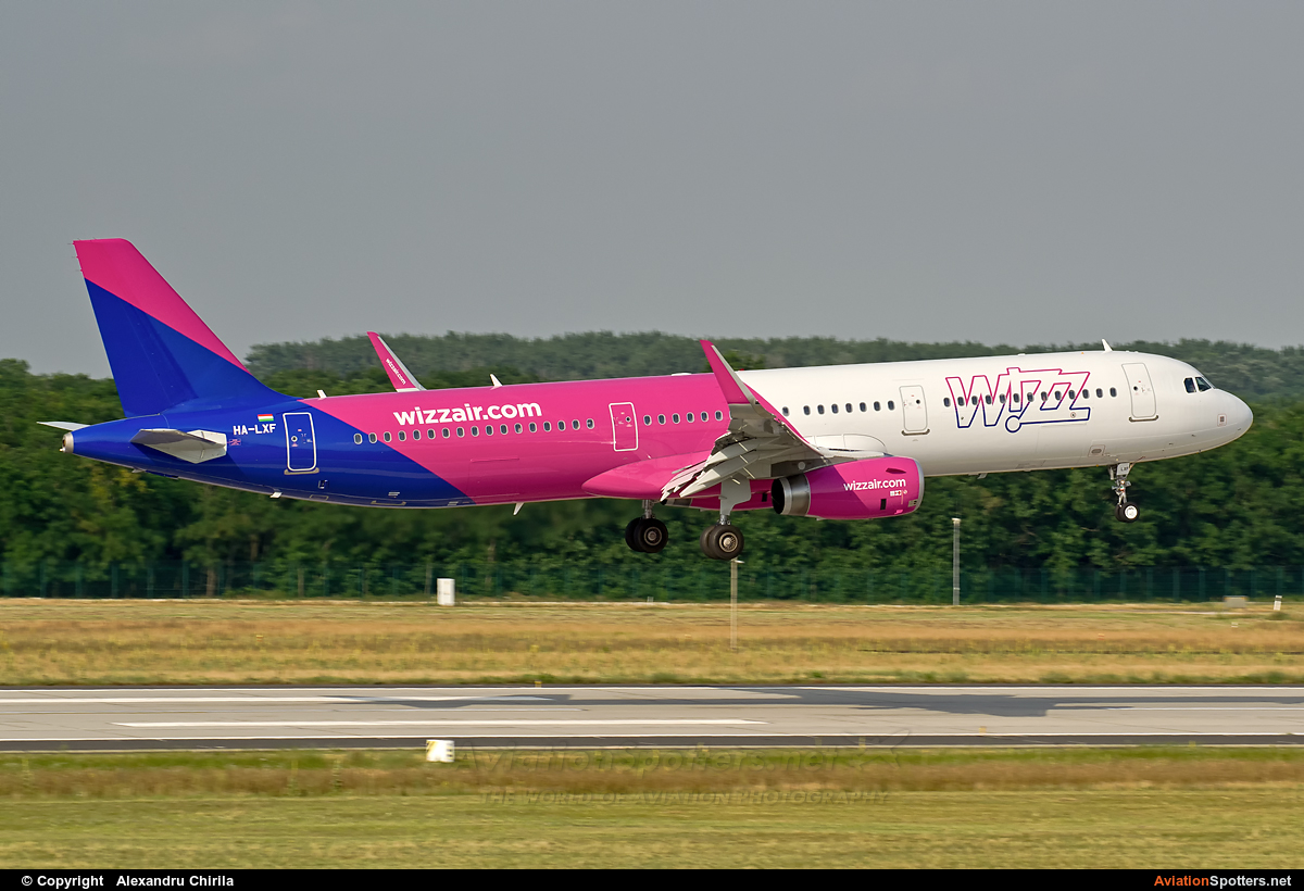 Wizz Air  -  A321-231  (HA-LXF) By Alexandru Chirila (allex)