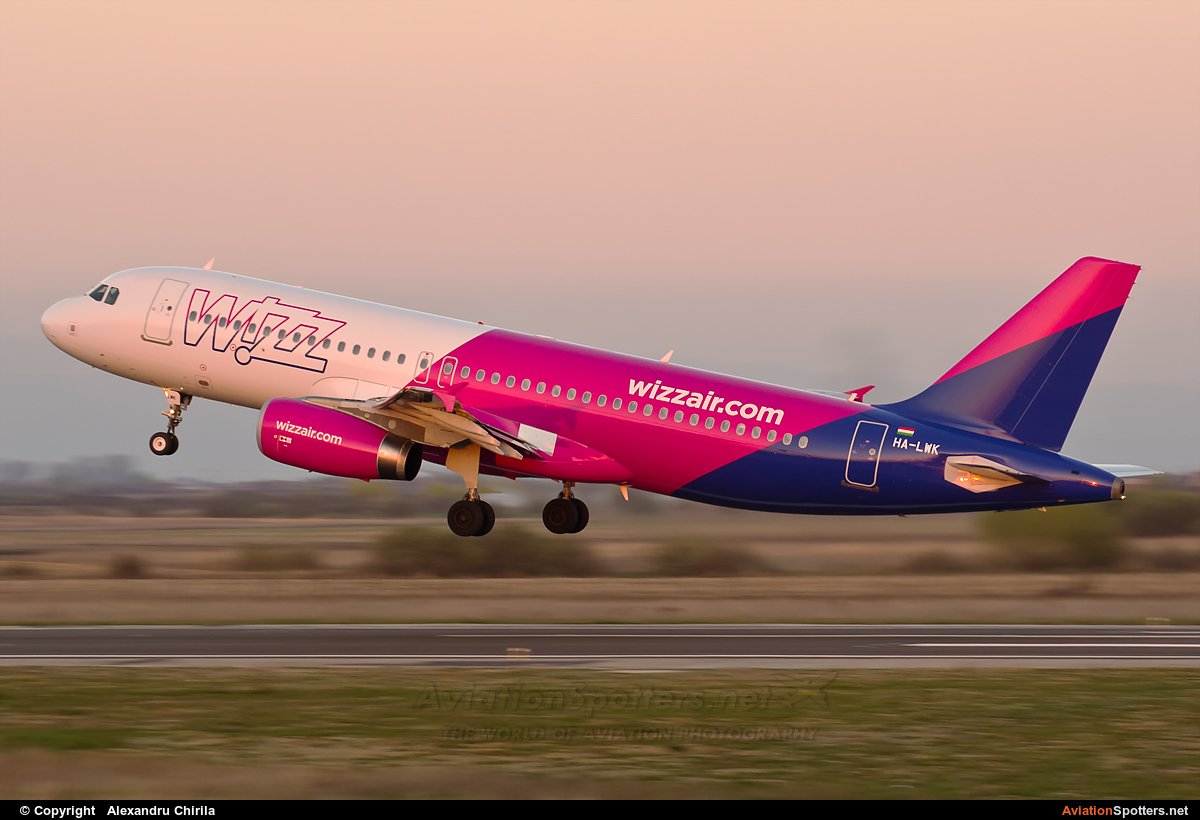 Wizz Air  -  A320-232  (HA-LWK) By Alexandru Chirila (allex)