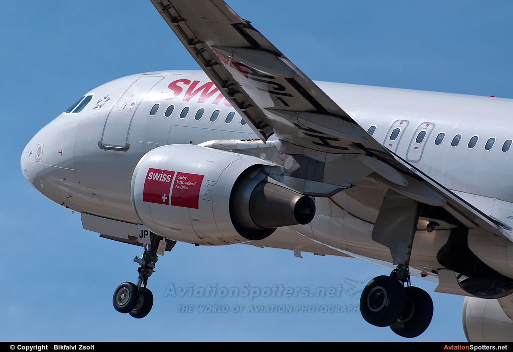 Swiss Airlines  -  A320-214  (HB-IJP) By Bikfalvi Zsolt (Floyd)