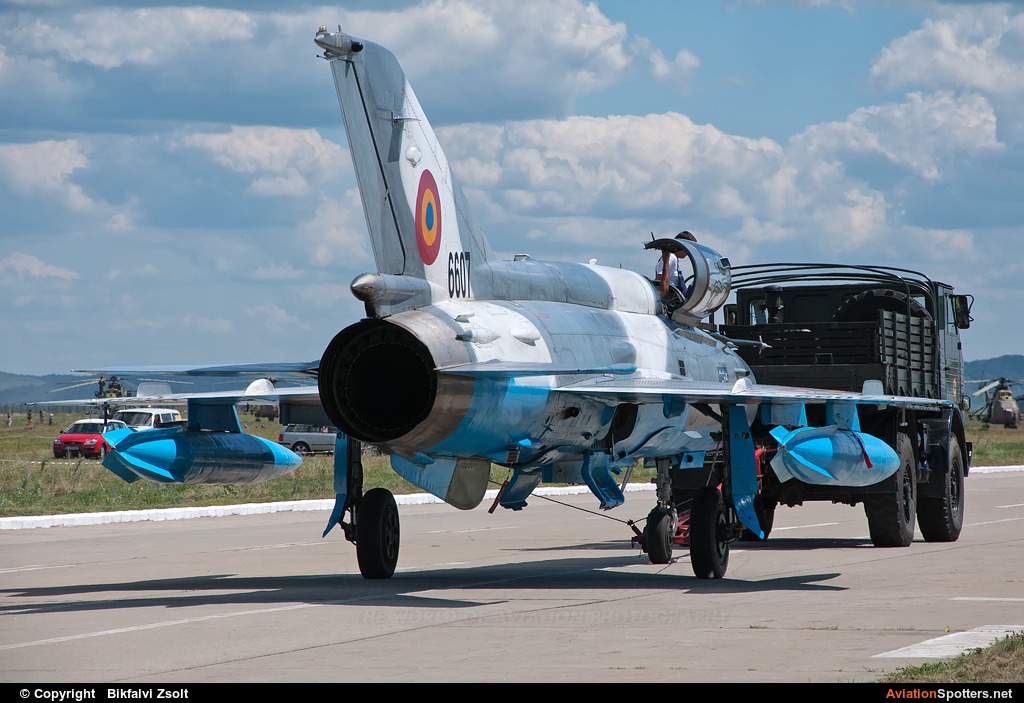 Romania - Air Force  -  MiG-21 LanceR C  (6607) By Bikfalvi Zsolt (Floyd)
