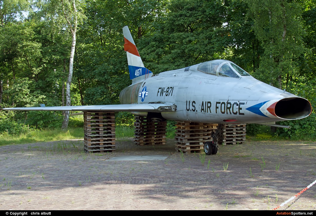 USA - Air Force  -  F-100 Super Sabre  (54-2265) By chris albutt (ctt2706)