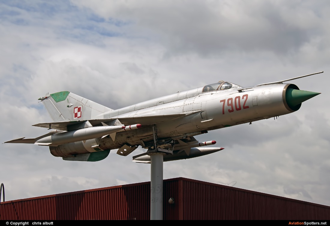 Poland - Air Force  -  MiG-21MF  (7902) By chris albutt (ctt2706)