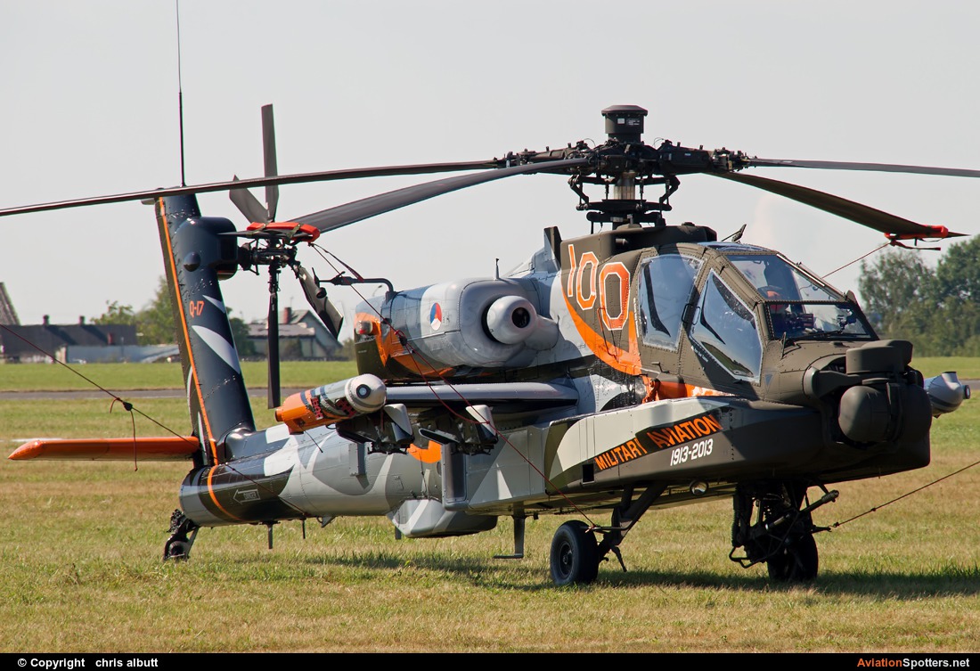 Netherlands - Air Force  -  AH-64D Apache Longbow  (Q-17) By chris albutt (ctt2706)