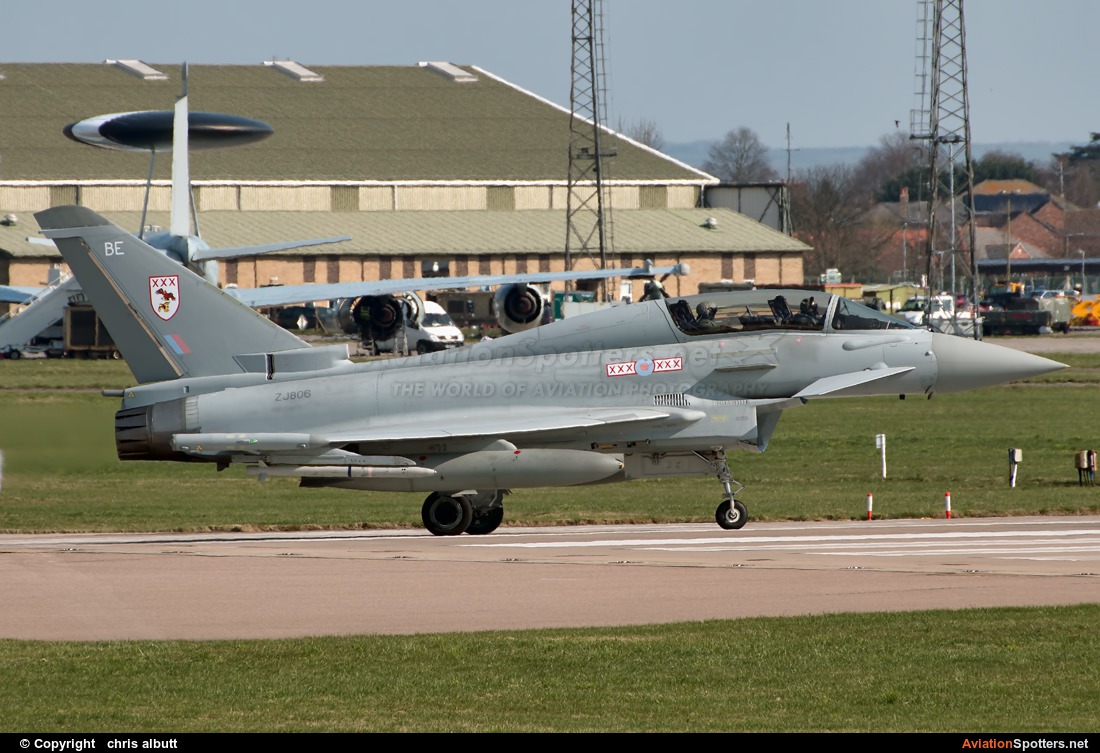 UK - Air Force  -  EF-2000 Typhoon T3  (ZJ806) By chris albutt (ctt2706)