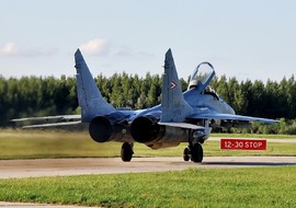 Mikoyan-Gurevich - MiG-29B (21) - vargagyuri