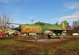 Mikoyan-Gurevich - MiG-21bis (41) - vargagyuri