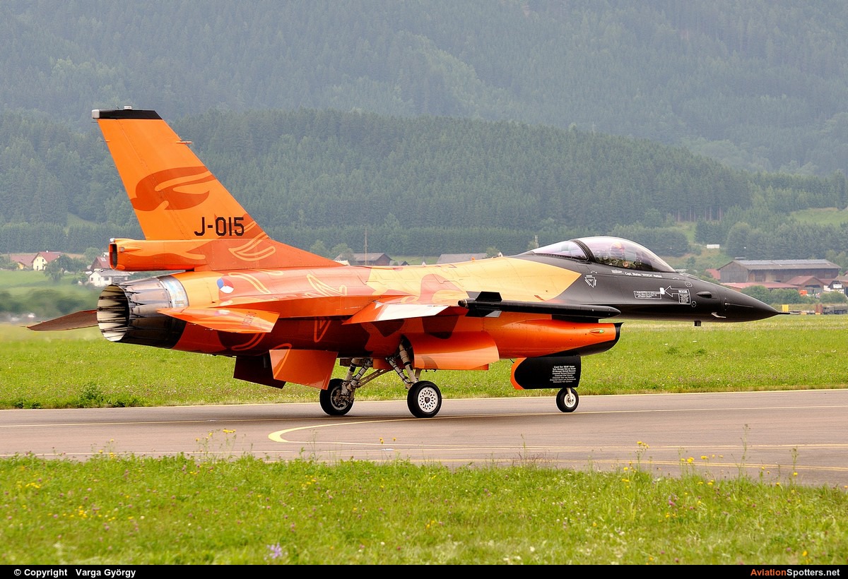 Netherlands - Air Force  -  F-16AM Fighting Falcon  (J-015) By Varga György (vargagyuri)
