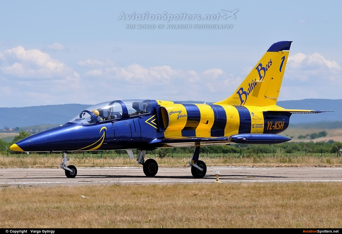 Baltic Bees Jet Team  -  L-39C Albatros  (YL-KSH / 1) By Varga György (vargagyuri)