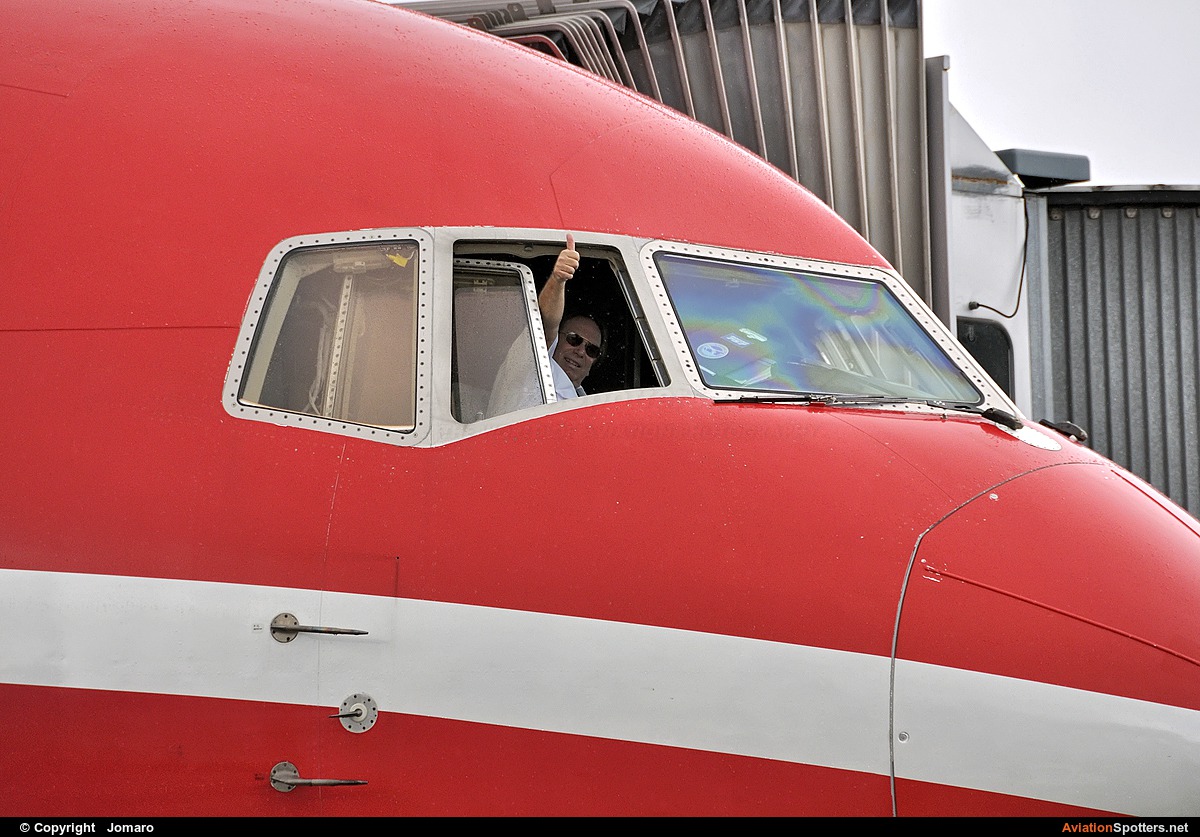 Santa Barbara Airlines  -  767-300ER  (YL-LCY) By Jomaro (Nano Rodriguez)