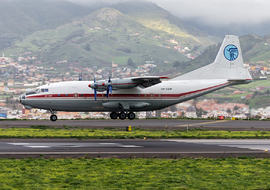Antonov - An-12 (all models) (UR-CGW) - Moises Mendoza