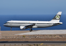 Airbus - A320 (EI-DVM) - Moises Mendoza